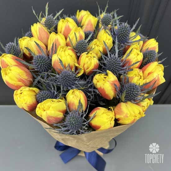 Букет из 25 пионовидных тюльпанов