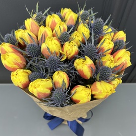 Букет из 25 пионовидных тюльпанов