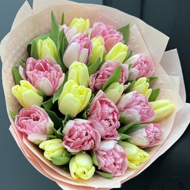 Букет из 21 пионовидного тюльпана
