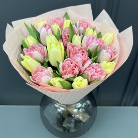 Букет из 21 пионовидного тюльпана
