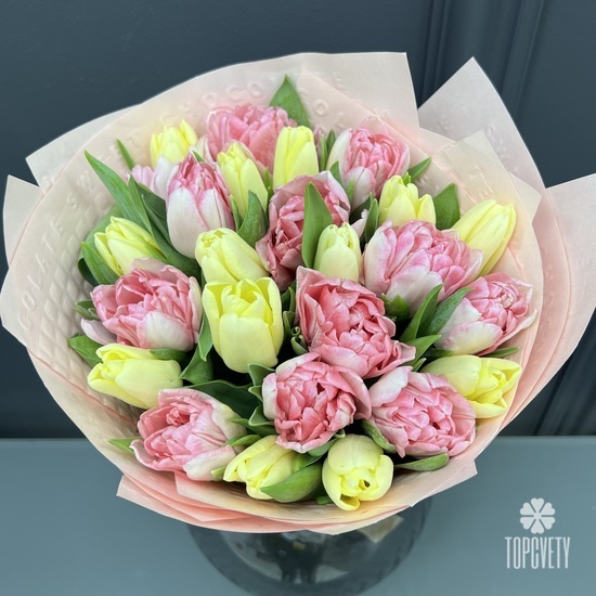 Букет из 21 пионовидного тюльпана