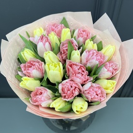 Букет из 21 пионовидного тюльпана