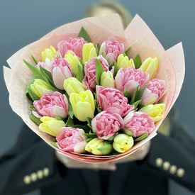 Букет из 21 пионовидного тюльпана