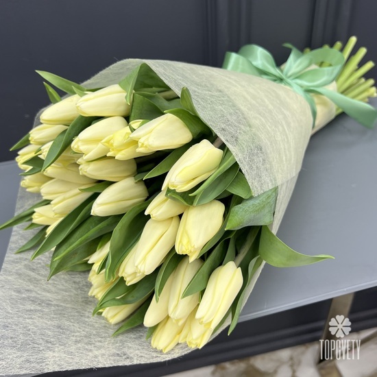 Букет из 35 желтых тюльпанов