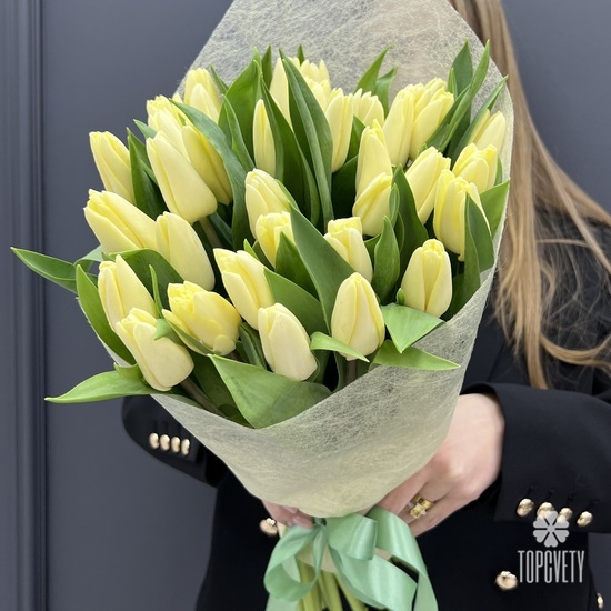 Букет из 35 желтых тюльпанов