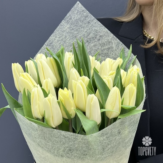 Букет из 35 желтых тюльпанов
