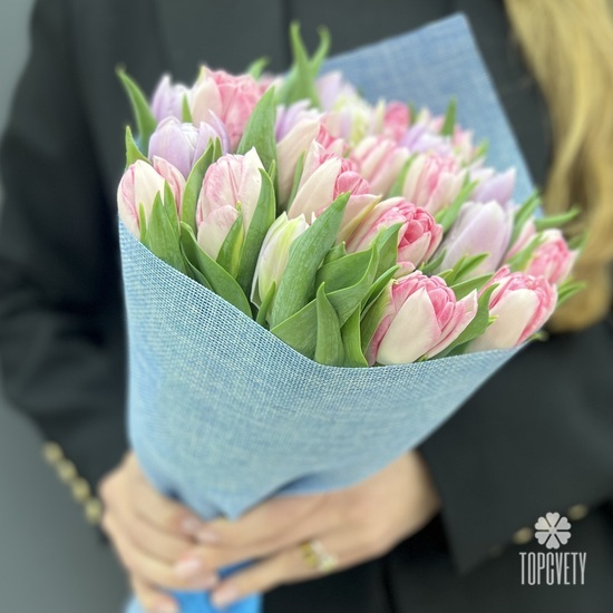 Букет из 35 пионовидных тюльпанов
