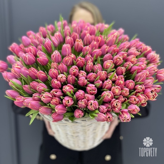 Корзина 251 пионовидный тюльпан