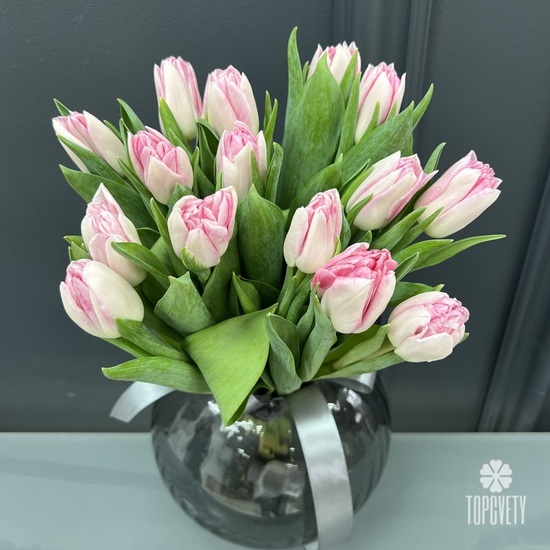 Букет из 15 розовых пионовидных тюльпанов