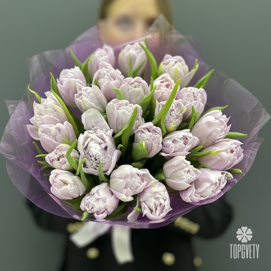 Букет из 25 сиреневых пионовидных тюльпанов