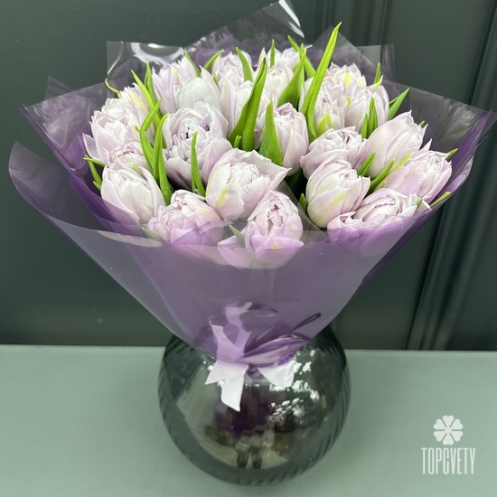 Букет из 25 сиреневых пионовидных тюльпанов