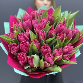 Букет из 35 розовых пионовидных тюльпанов