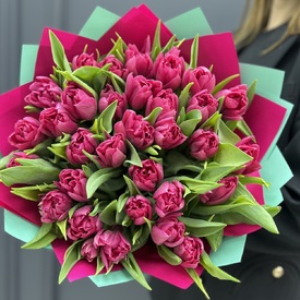 Букет из 35 розовых пионовидных тюльпанов
