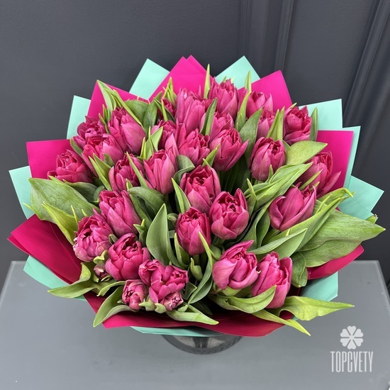Букет из 35 розовых пионовидных тюльпанов