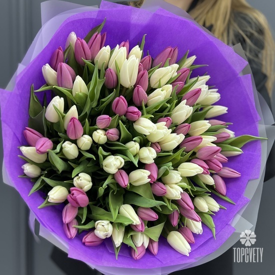 Букет из 101 тюльпана