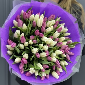 Букет из 101 тюльпана