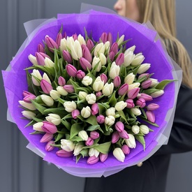 Букет из 101 тюльпана