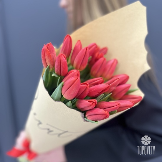 Букет из 25 тюльпанов