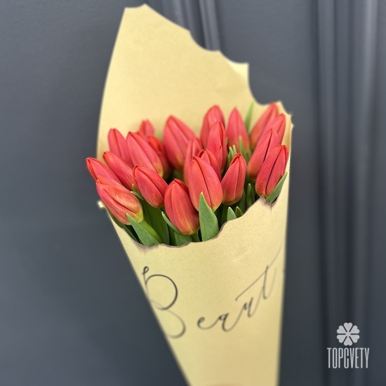 Букет из 25 тюльпанов