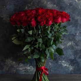 Букет из 51 красной розы Эксплорер 70см