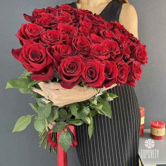 Букет из 35шт красных роз 70см