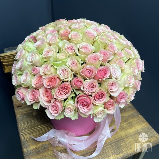 Букет из 151 розовой розы в коробке