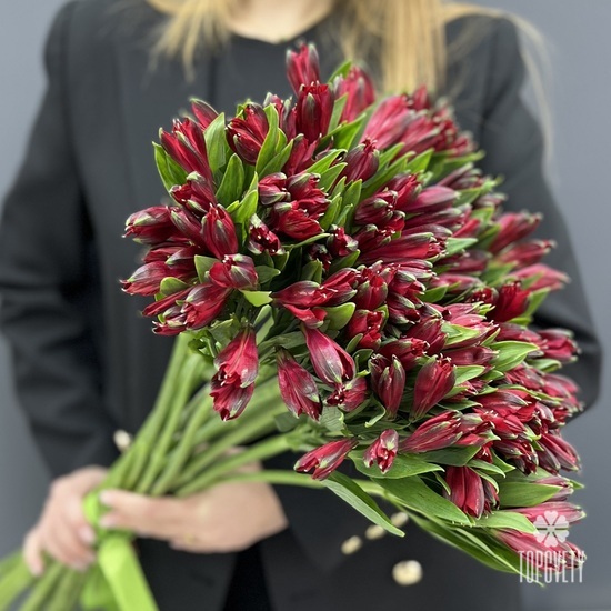 Букет 19шт альстромерия 