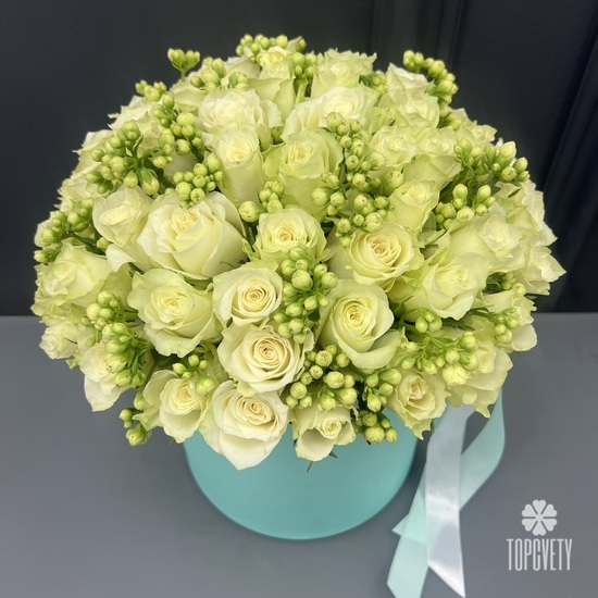 Букет из  51 розы в шляпной коробке 