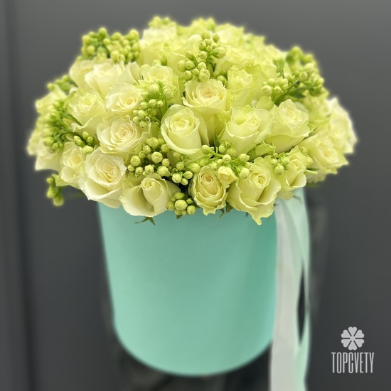 Букет из  51 розы в шляпной коробке 