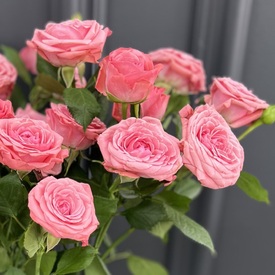 Букет из 5 кустовых пионовидных роз 80см