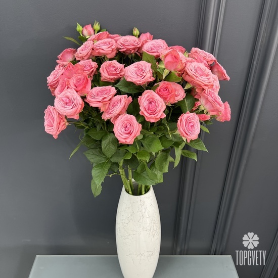 Букет из 7 кустовых роз 80см