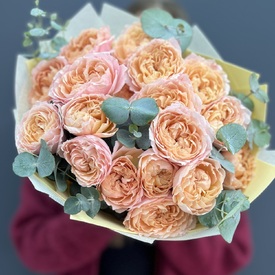 Букет из 15 чайных кустовых роз