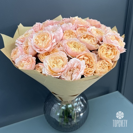 Букет из 19 английской кустовой розы 50см