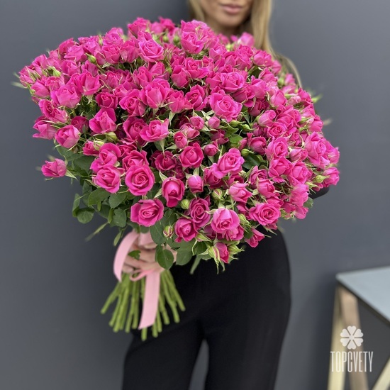 Букет из 51 кустовой розы 50см