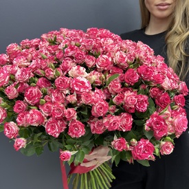 Букет 101 кустовая роза 50см