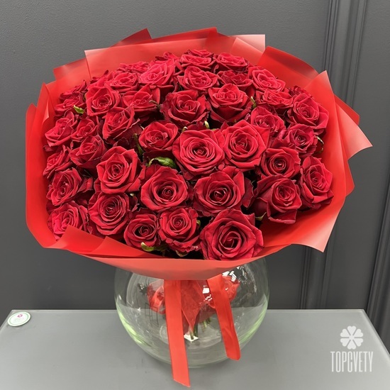 Букет из 45 красных роз Ред Наоми 50см