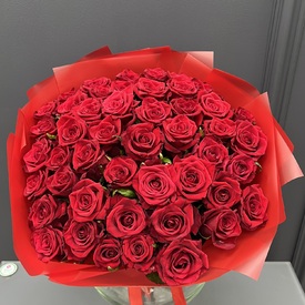 Букет из 45 красных роз Ред Наоми 50см