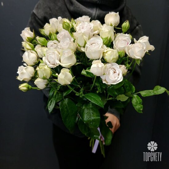 Букет из 9 кустовых пионовидных роз 50см