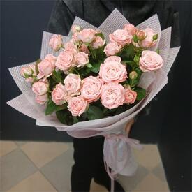 Букет из 9 кустовых пионовидных роз 50см