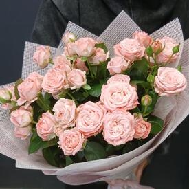 Букет из 9 кустовых пионовидных роз 50см