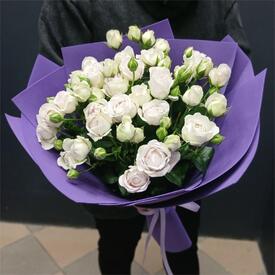 Букет из 9 кустовых пионовидных роз 50см