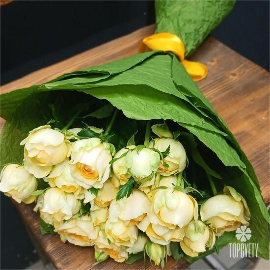 Букет из 9 кустовых пионовидных роз 50см