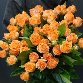 Букет из 15 кустовых пионовидных роз 50см