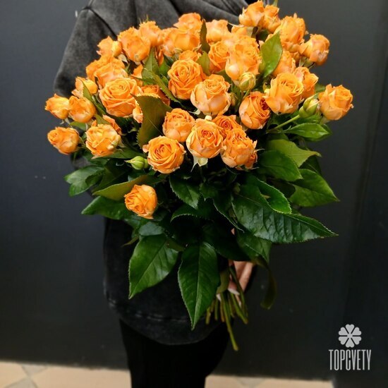 Букет из 15 кустовых пионовидных роз 50см