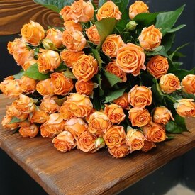 Букет из 15 кустовых пионовидных роз 50см