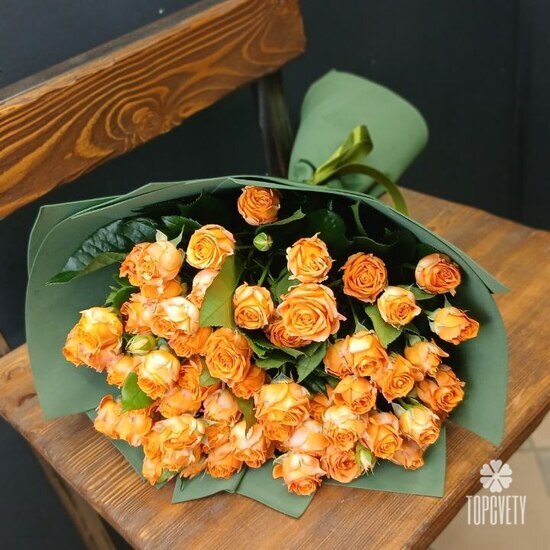 Букет из 15 кустовых пионовидных роз 50см