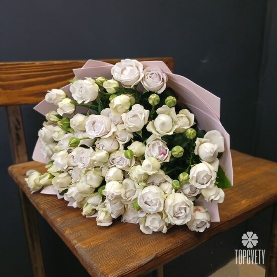 Букет из 15 кустовых пионовидных роз 50см