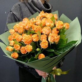 букет из 15 кустовых пионовидных роз 50см