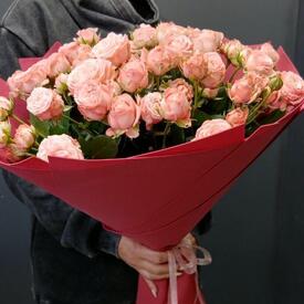 Букет из 15 кустовых пионовидных роз 50см