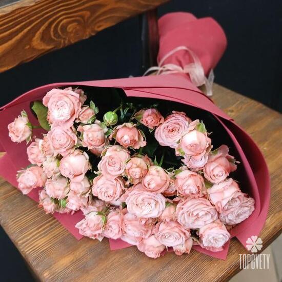 Букет из 15 кустовых пионовидных роз 50см